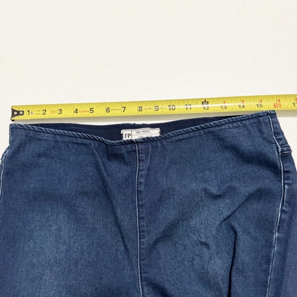 Free People Penny Pull On Flare Jeans Blue 30 - Picture 6 of 12